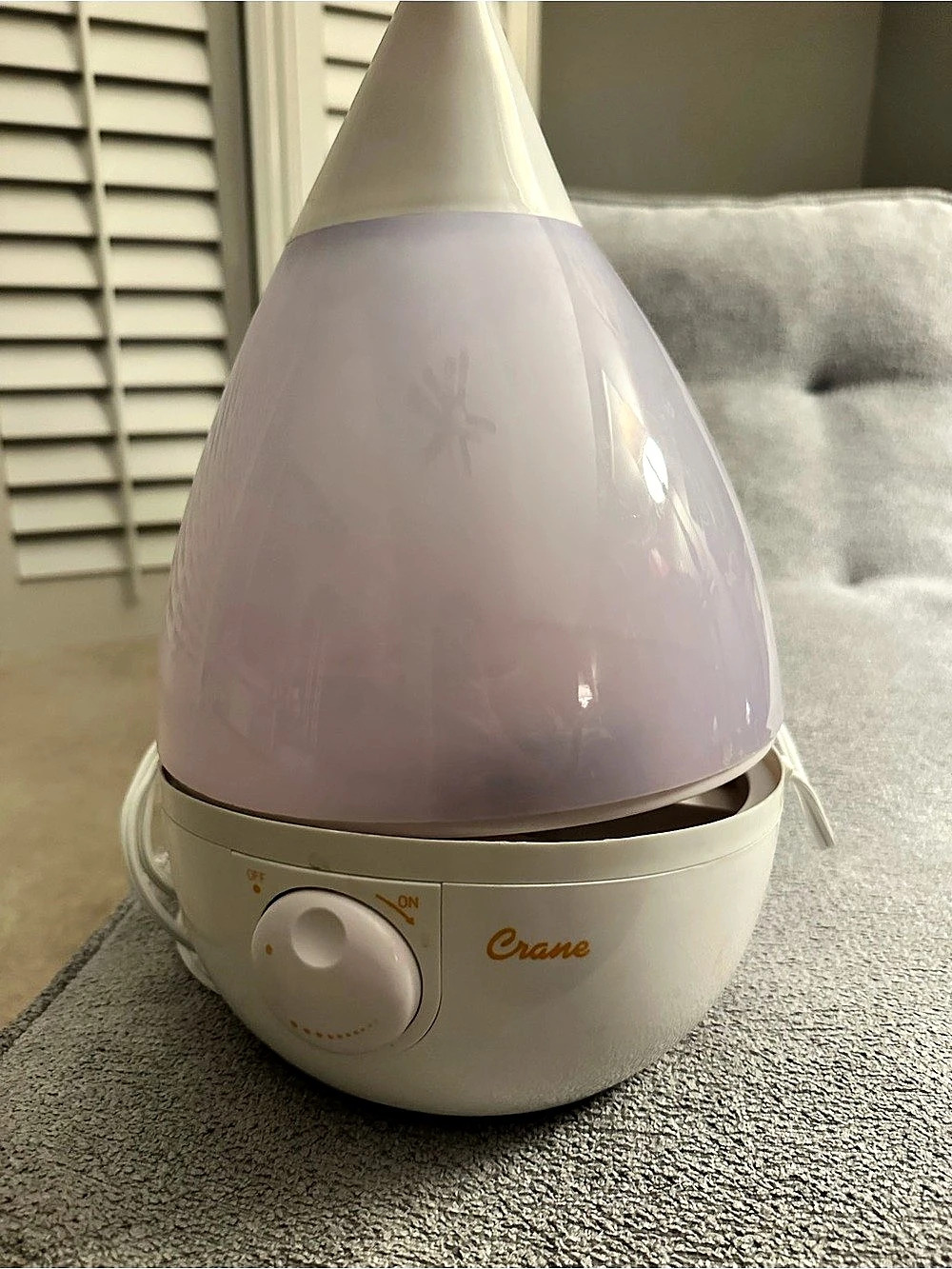 Crane Drop Ultrasonic Cool Mist Humidifier with Sound Station in White